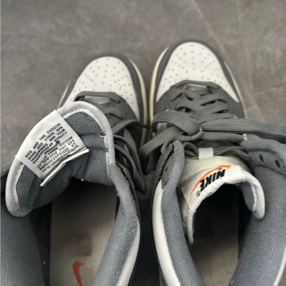 NIKE DUNK size 6.5 youth very very lightly used worn twice can fit women 7.5-8 - Picture 7 of 9